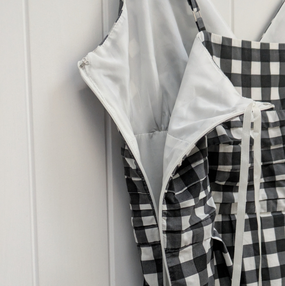 Banana Republic Factory Black and White Gingham Midi Dress with POCKETS!! - Picture 9 of 9